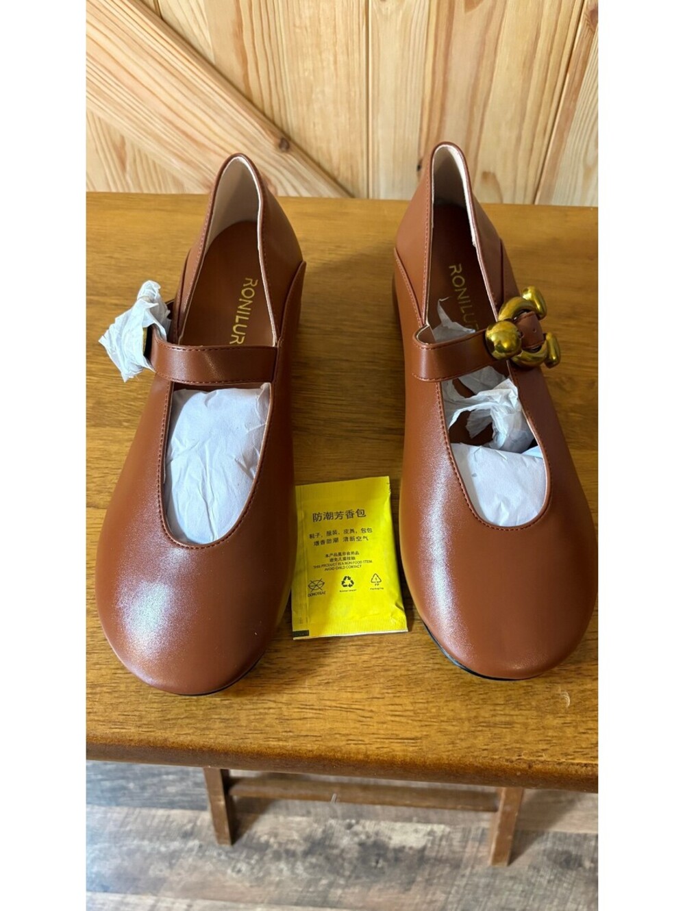 Ronilurn Brown Mary Jane Flat Shoes with Gold Buckle - Size 9 NIB